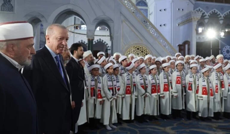 Cumhurbaşkanı Erdoğan Hafızlık İcazet Törenine Katıldı