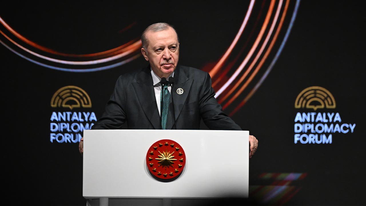 Cumhurbaşkanı Erdoğan’dan Antalya Diplomasi Forumu’nda Önemli Açıklamalar: ‘Türkiye Barışın Anahtarı’