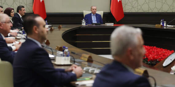 Cumhurbaşkanlığı Kabinesi Toplandı: Gündem Okul Güvenliği ve Orta Doğu