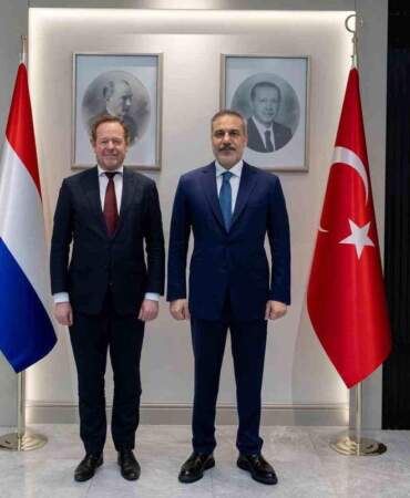 Fidan ve Van Weel Görüştü