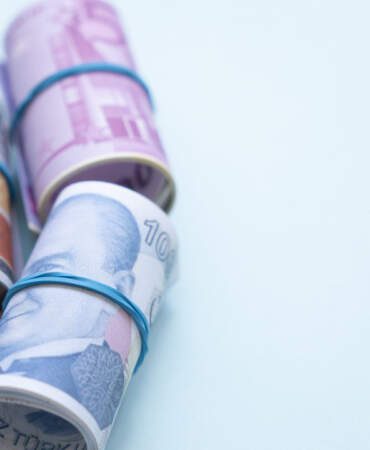 Dolar 45 TL Sınırını Aştı, Euro Geriledi