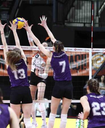 Eczacıbaşı Dynavit, Zeren Spor’u 3-1 Yendi