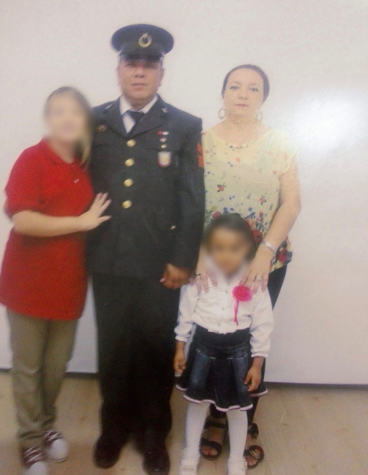 Emekli uzman çavuş ailesini katledip intihar etti