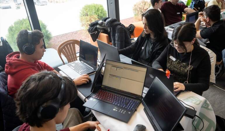 TUA Astro Hackathon 37 Şehirde Başladı