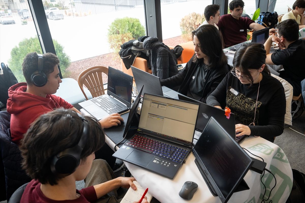 TUA Astro Hackathon 37 Şehirde Başladı