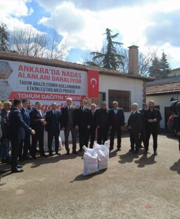 Gölbaşı’nda Nohut Tohumu Dağıtımı