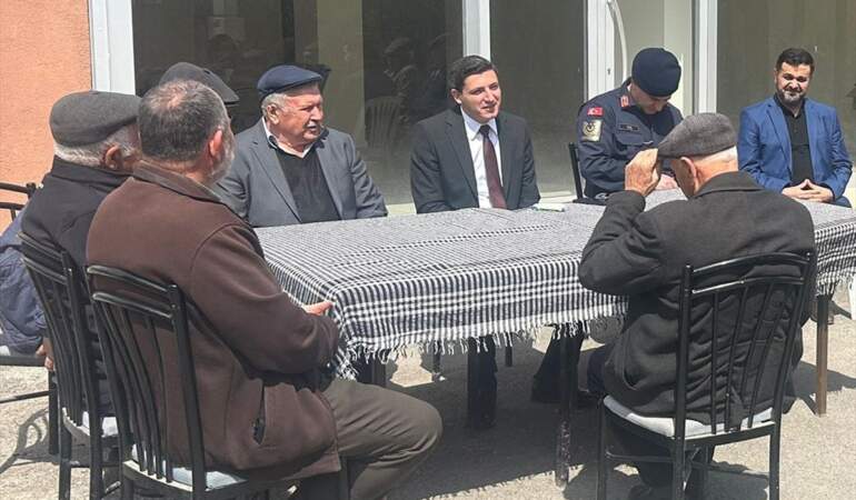 Kaymakam Akar, Garipçe Mahallesi’ni Ziyaret Etti