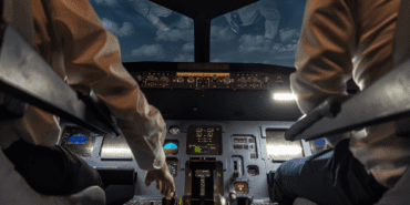 Havada Korku Dolu Anlar! Pilot Rahatsızlandı, Uçak Acil İniş Yaptı