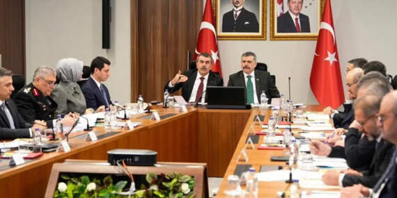 İçişleri Bakanlığı ve Milli Eğitim Bakanlığı’ndan Okul Güvenliği Zirvesi: İşte Alınan Yeni Kararlar