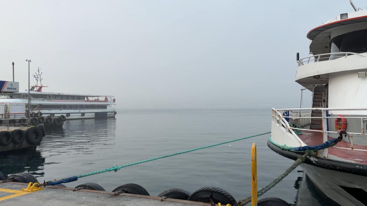 İstanbul Boğazı Sis Altında