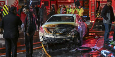 İstanbul’da Milyonluk Yangın: 15 Lüks Araç Küle Döndü