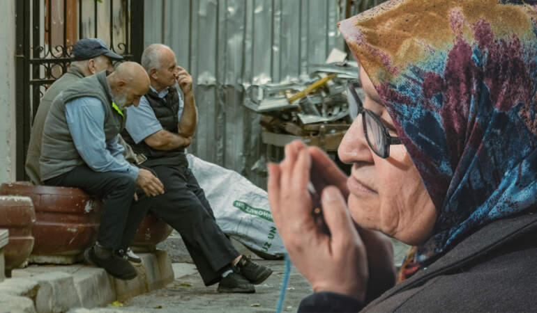 İstanbul’da Yaşlı Olmak… Geçinemiyor, Beslenemiyor, İlaç Alamıyorlar