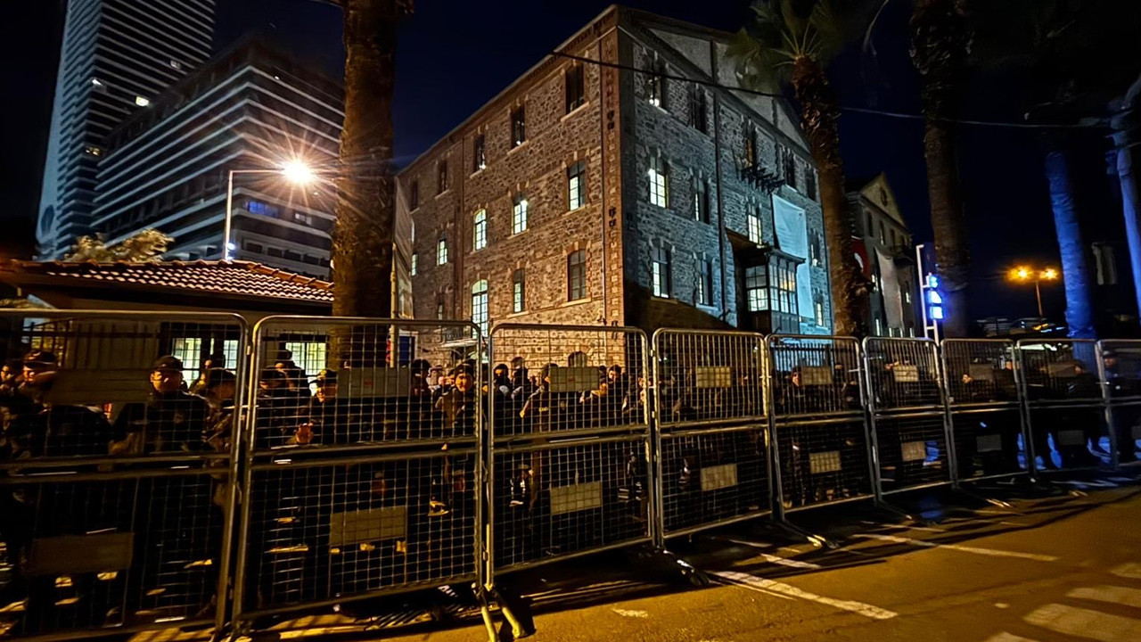İzmir Meslek Fabrikası’na Giriş Çıkışlar Kapatıldı