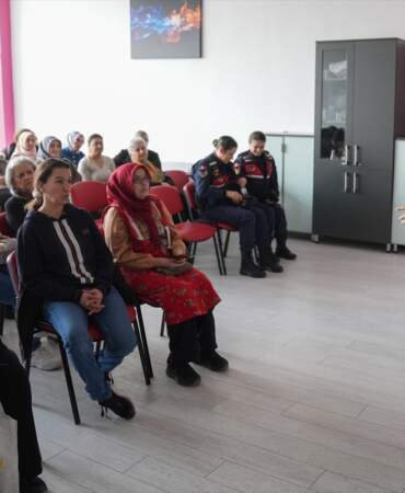 Jandarma’dan Dolandırıcılara Karşı Uyarı