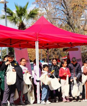KKTC’de çocukların katıldığı sıfır atık ve geri dönüşüm etkinliği düzenlendi