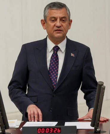 Meclis Özel Oturumunda Konuşan Özgür Özel: ‘Biz Boynumuzu Veririz Ama Boyun Eğmeyiz’