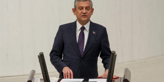 Meclis Özel Oturumunda Konuşan Özgür Özel: ‘Biz Boynumuzu Veririz Ama Boyun Eğmeyiz’