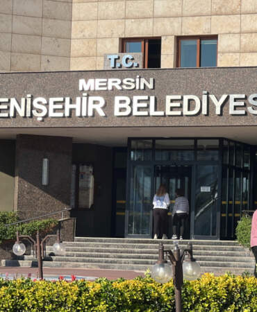 CHP’li Mersin Yenişehir Belediyesi’ne ‘Rüşvet’ Operasyonu: Çok Sayıda Gözaltı Var