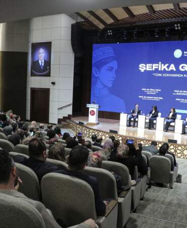 Topcu: Güçlü Kadın, Güçlü Türk Dünyası