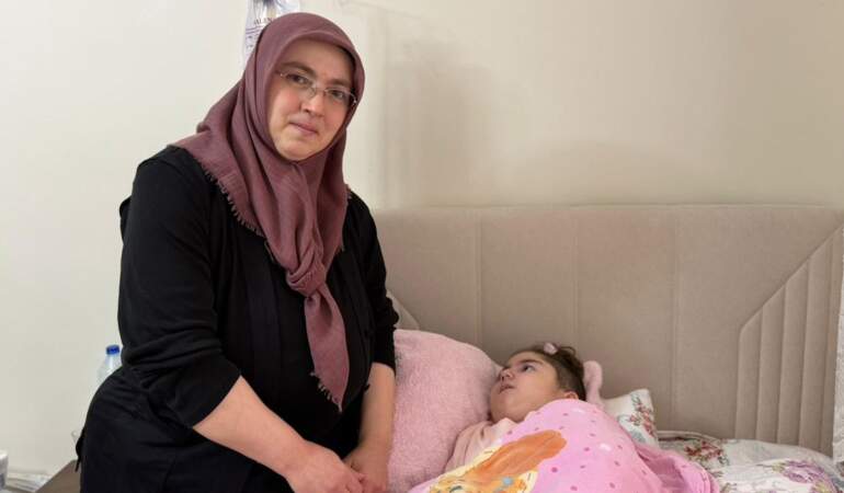Merve Sena Sümer’in Antibiyotik Alerjisi: 4.5 Yıl Geçmesine Rağmen İddianame Hazırlanmadı