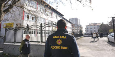 Okullarda Kırmızı Alarm: Her Kapıda En Az 2 Polis