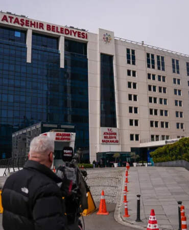 Onursal Adıgüzel’in Yerine Kim Gelecek? Ataşehir’de Seçim Tarihi Belli Oldu
