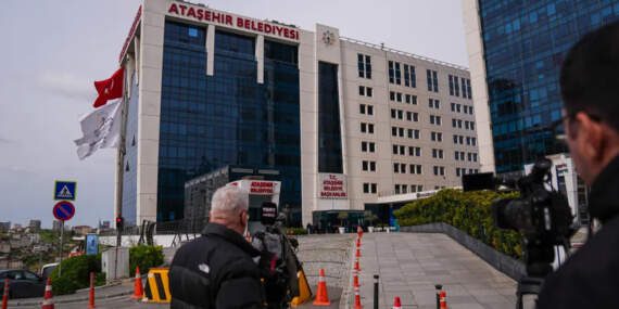 Onursal Adıgüzel’in Yerine Kim Gelecek? Ataşehir’de Seçim Tarihi Belli Oldu