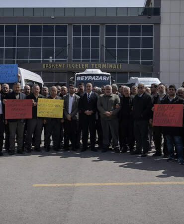 Özel Halk Otobüsleri Kontak Kapatmaya Hazırlanıyor: Şoförlerden Ücretlere Zam Talebi