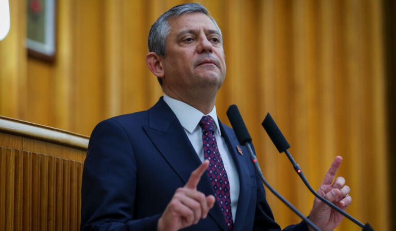 Özgür Özel İşareti Verdi: 4 Mayıs’ta CHP 81 İldedir, 973 İlçededir! Yolumuz Açık Olsun