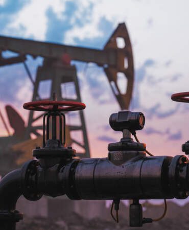 Petrol Piyasasında ‘Hürmüz’ Düğümü: 100 Dolar Sınırını Yeniden Aştı