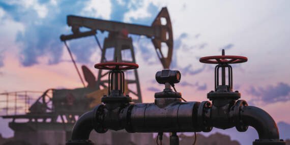 Petrol Piyasasında ‘Hürmüz’ Düğümü: 100 Dolar Sınırını Yeniden Aştı