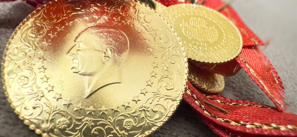 Piyasalarda Altın Günü: Fed Faizi Sabit Tuttu, Fiyatlar Coştu