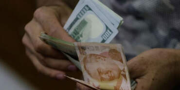 Piyasalarda İlk Rakamlar: Dolar Yükseldi, Euro Geriledi