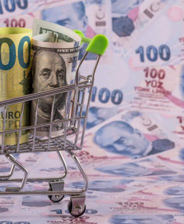 Piyasalarda Yeni Hafta: Döviz Kurları Yükselişle Başladı
