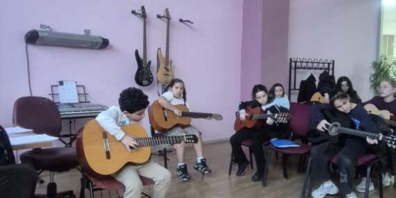 Pursaklar’da Müzik Kursları İlgiyi Çekiyor