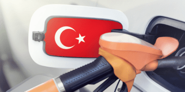 Savaşın Etkisi Sürüyor: Akaryakıta Yeni Zam