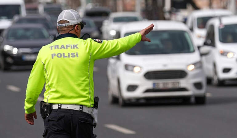Sürücüler Dikkat! İstanbul’da Beşiktaş ve Ataşehir’de Bazı Yollar Trafiğe Kapatıldı