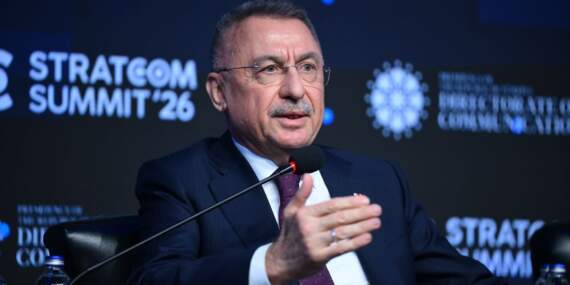 Oktay: Türkiye, Doğu ve Batı ile İletişimde Avantajlı Konumda
