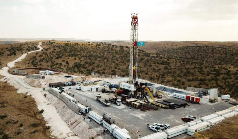 TPAO’dan Petrol Hamlesi: 4 Sahanın Ruhsatları Uzatıldı