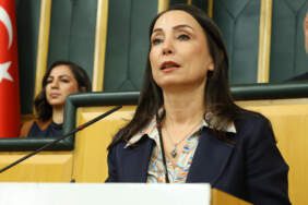 Tülay Hatimoğulları’ndan Süreç Karşıtlarına Rest