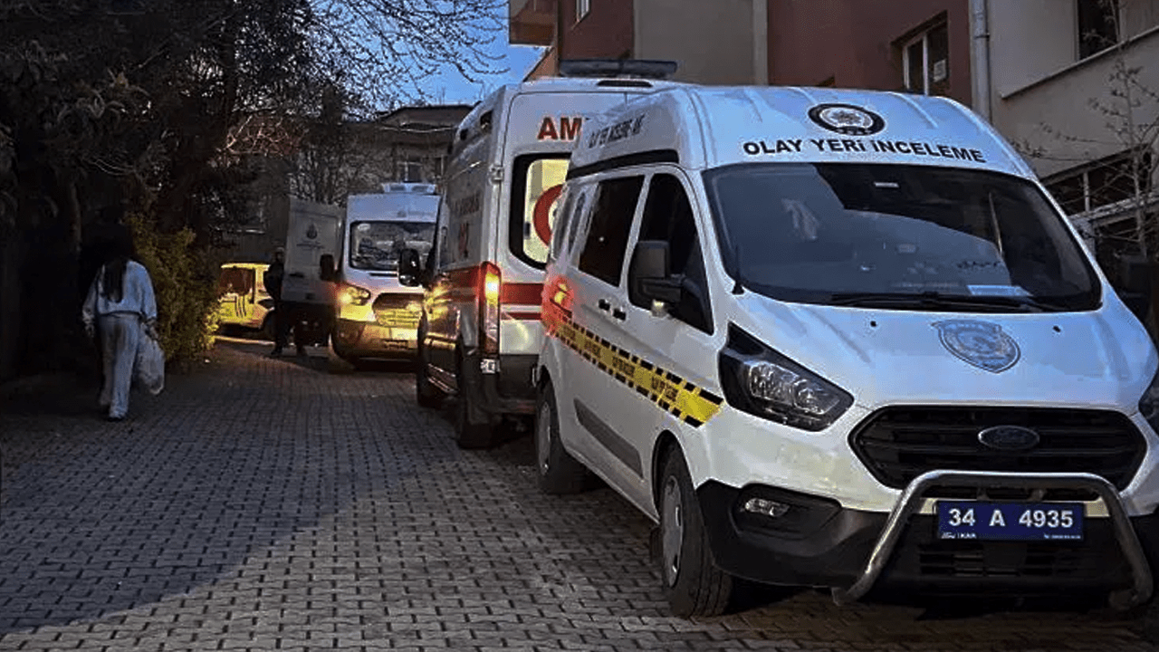 Üsküdar’da Vahşet! Annesini ve Babasını Öldürdü, İntihar Etti