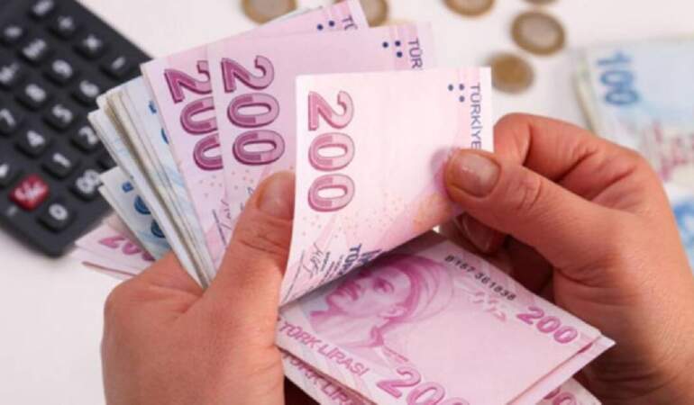 17 yılda alım gücü 8 TL’ye geriledi: 200 TL pul oldu