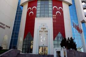 MHP’de bir görevden alma daha
