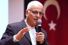 Uluslararası Af Örgütü’nden Merdan Yanardağ çağrısı: “Derhal ve koşulsuz serbest bırakılmalı”