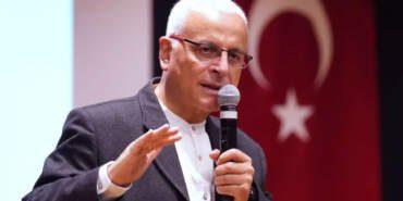Uluslararası Af Örgütü’nden Merdan Yanardağ çağrısı: “Derhal ve koşulsuz serbest bırakılmalı”