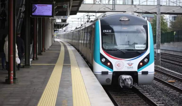 Marmaray seferlerinde gece hatları genişletildi
