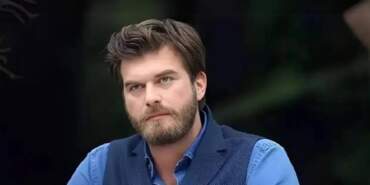 Bir gören bir daha baktı! Kıvanç Tatlıtuğ’dan yeni tarz
