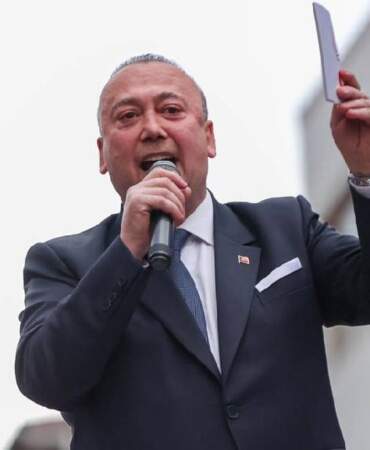 Uşak Belediye Başkanı Özkan Yalım, CHP’den ihraç edildi