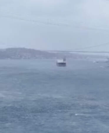 Boğaz’da gemi arızası! Trafik durduruldu