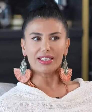 Şarkıcı Hatice itiraf etti herkes şaşırdı! Sahne almasa da ayda 200 bin TL kazanıyor